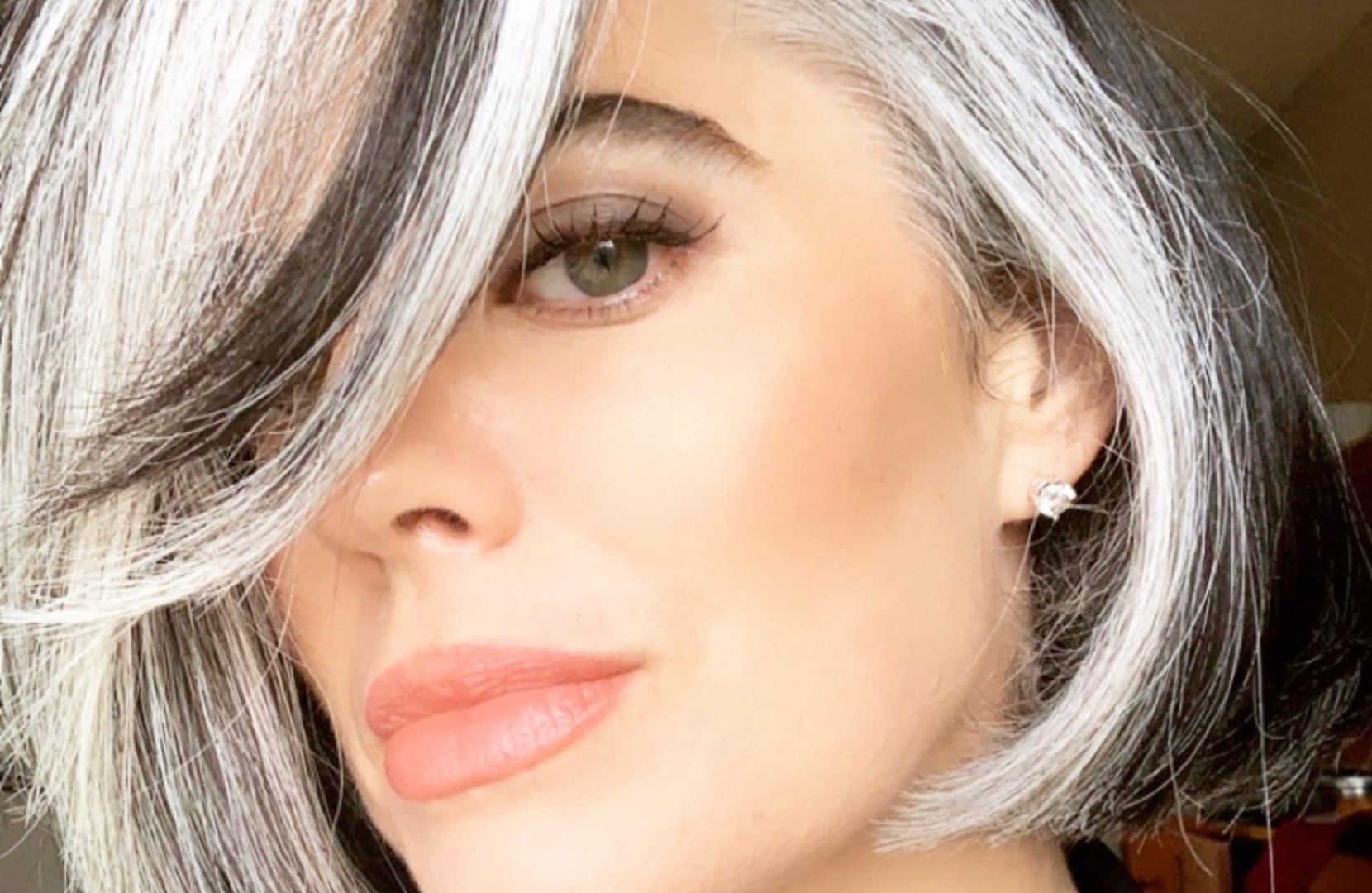 files/hair_for_video_c4e6e978-3911-463d-bb44-715dbc87317a.png
